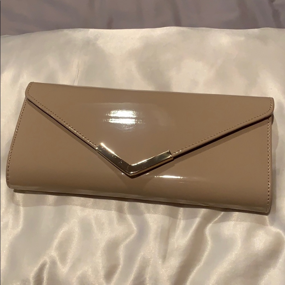 Aldo Clutch
